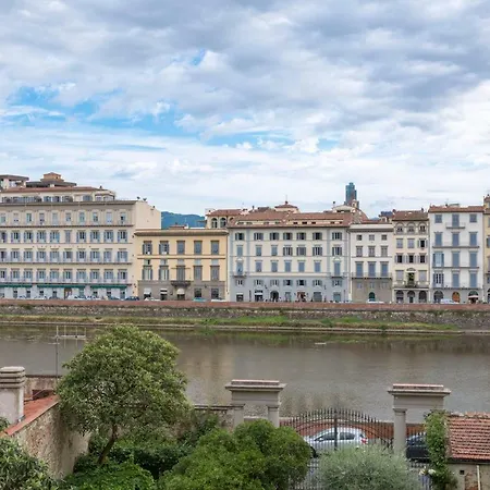 Stupido לינה וארוחת בוקר